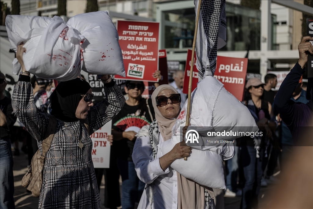 İsrail'de Gazze için dayanışma gösterisi düzenlendi