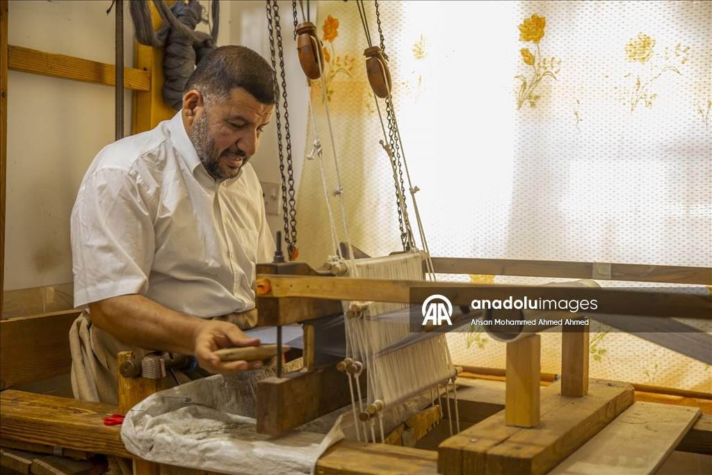 Iraklı Hıdır Ali, ata mesleği olan dokumacılığı yaşatmaya çalışıyor