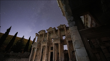 Efes Antik Kenti'nde yıldızlı gece