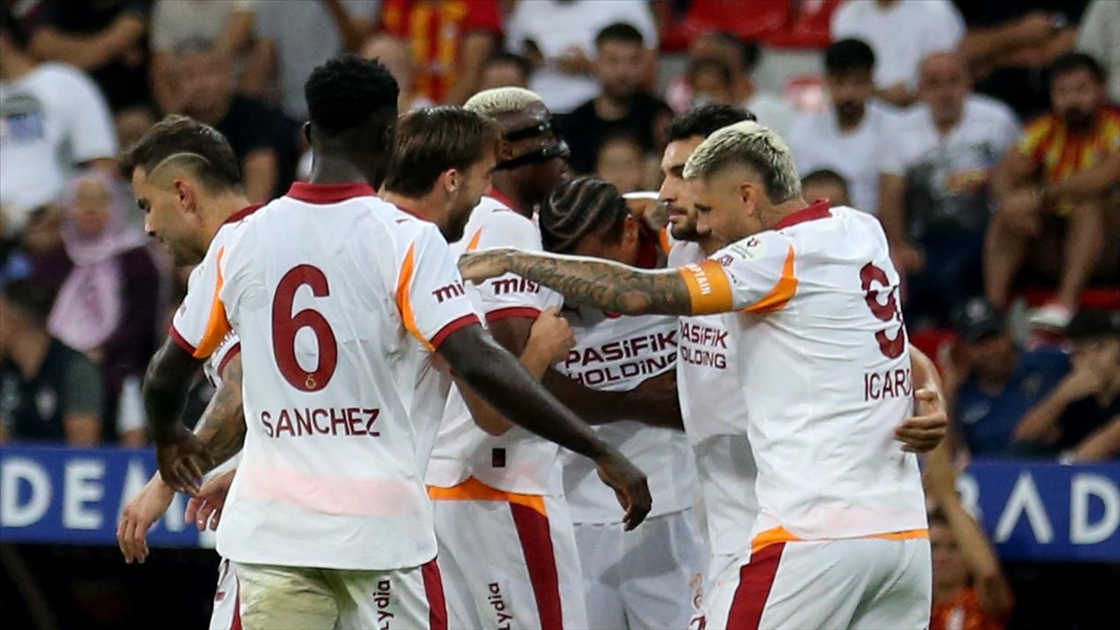 Galatasaray, deplasmanda Kayserispor'ı 4-0 yendi