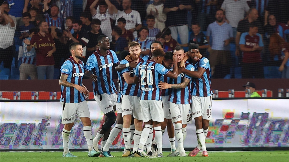 Trabzonspor sahasında Antalyaspor'u mağlup etti