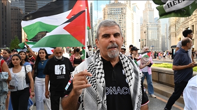 Chicago’da Filistin’le Dayanışma Yürüyüşü düzenlenerek Barghouti’nin serbest bırakılması talep edildi