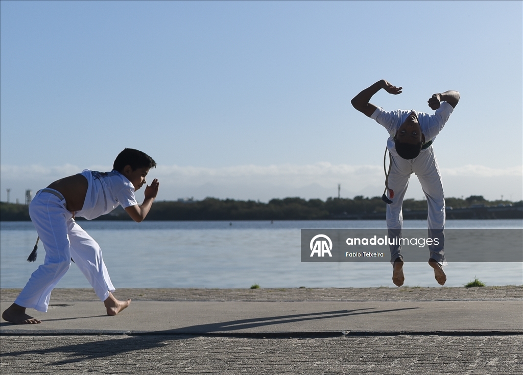 Rio de Janeiro’nun favelalarında Capoeira geleneği