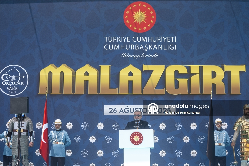Cumhurbaşkanı Erdoğan, Malazgirt Zaferi’nin 954. Yıl Dönümü Kutlama Programı'na katıldı