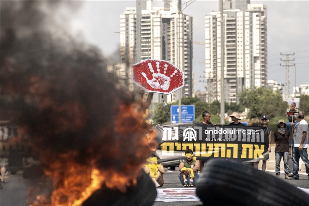 Gazze'de ateşkes ve İsrailli rehinelerin getirilmesi için Tel Aviv’deki gösteriler devam ediyor