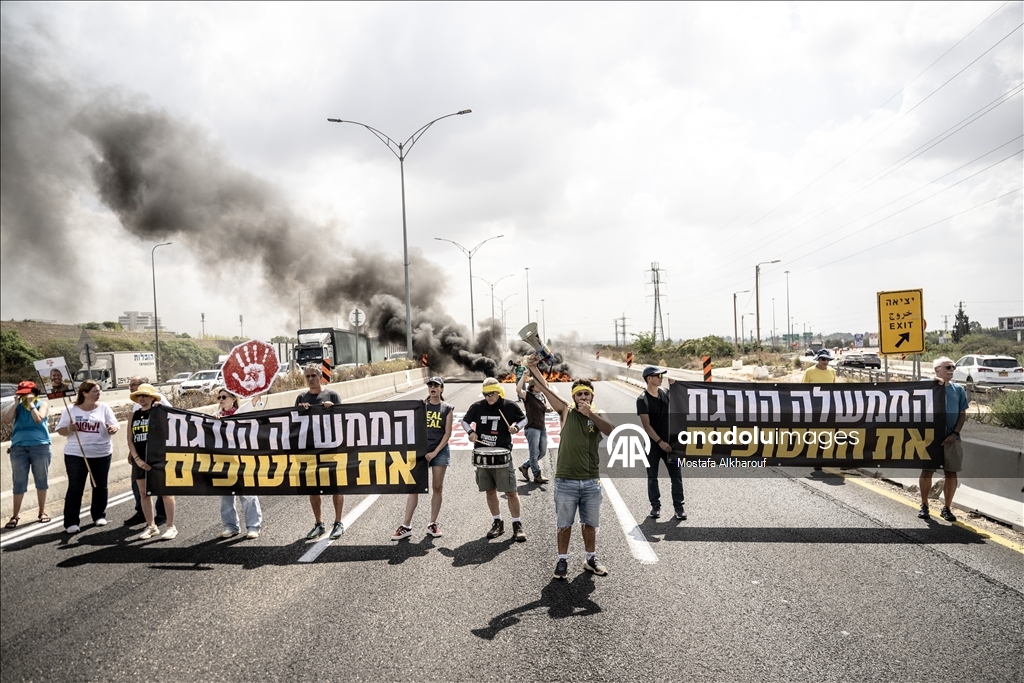 Gazze'de ateşkes ve İsrailli rehinelerin getirilmesi için Tel Aviv’deki gösteriler devam ediyor