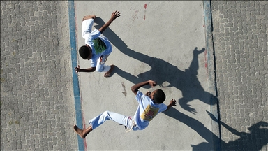 Rio de Janeiro’nun favelalarında Capoeira geleneği