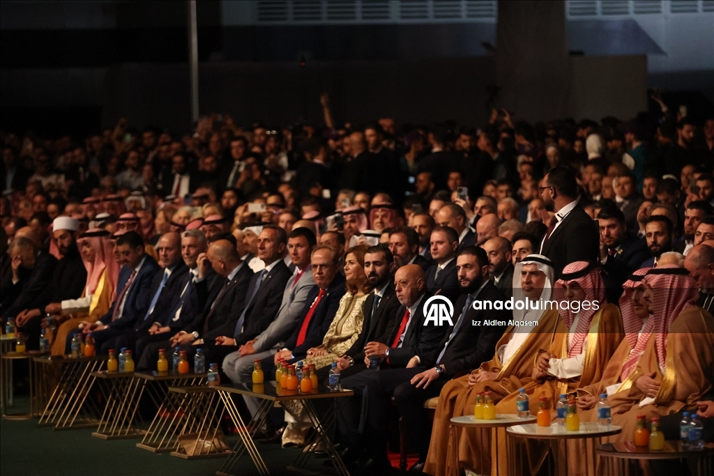 الشرع بافتتاح معرض دمشق: أولويتنا الاستقرار الأمني والتنمية الاقتصادية