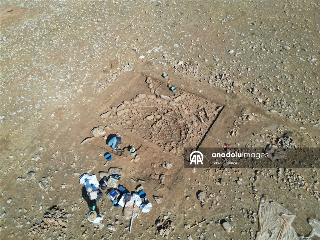 Göbeklitepe'den önce inşa edildiği düşünülen Mendik Tepe gün yüzüne çıkarılıyor