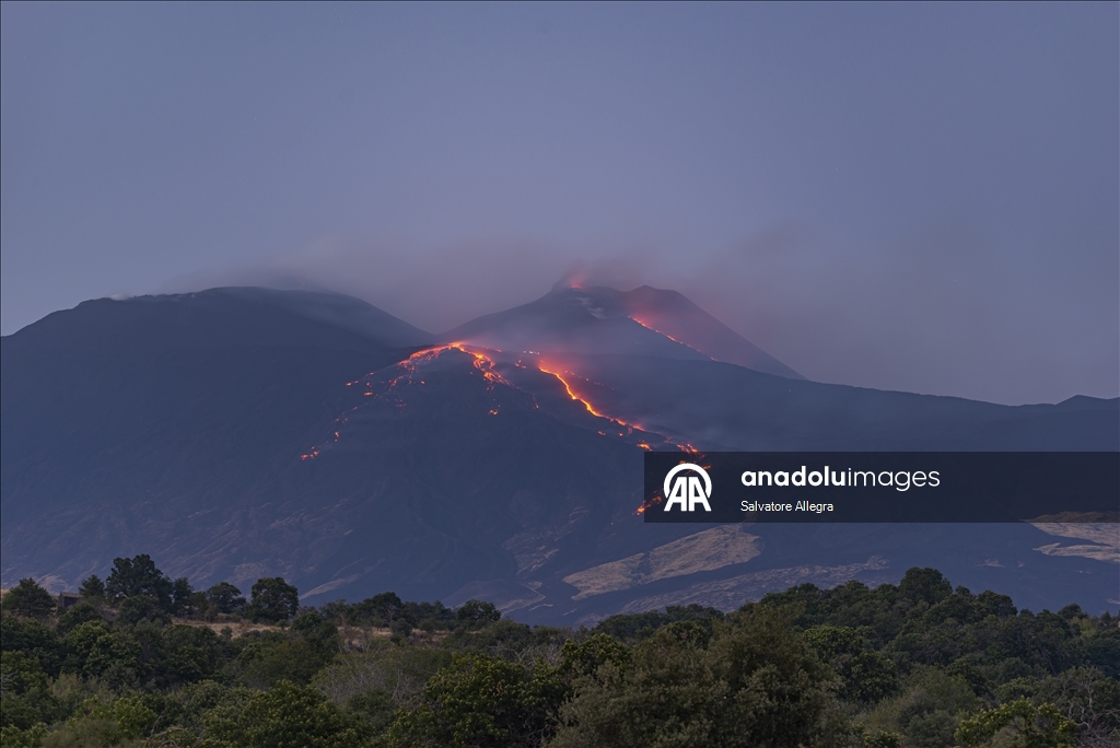 İtalya'da Etna Yanardağı'nda hareketlilik 7