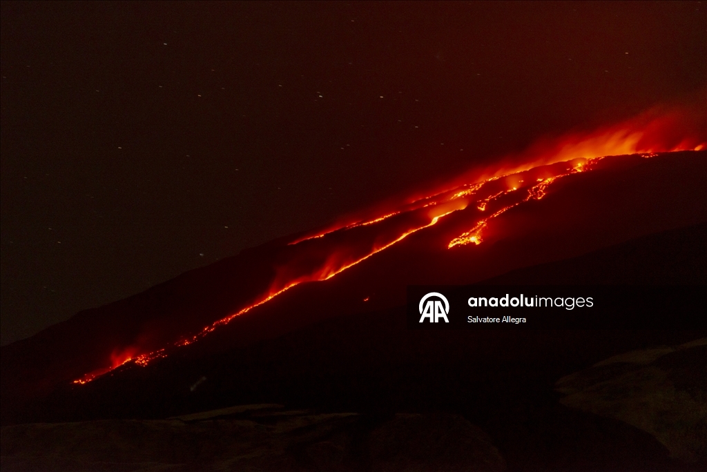 İtalya'da Etna Yanardağı'nda hareketlilik 2