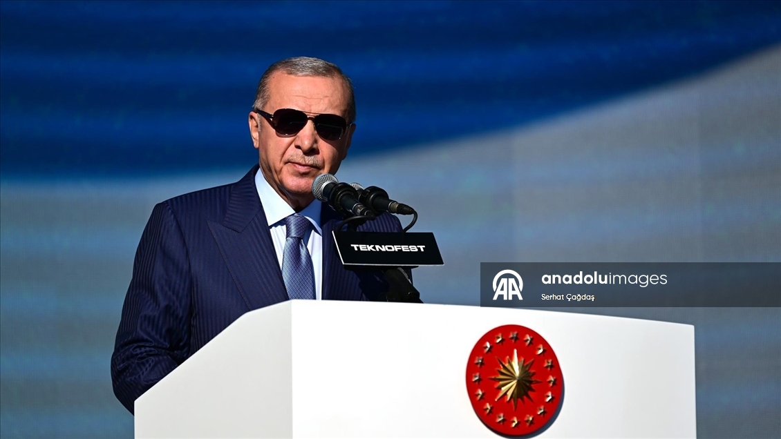 Cumhurbaşkanı Recep Tayyip Erdoğan, İstanbul Tersanesi Komutanlığı'nda düzenlenen TEKNOFEST Mavi Vatan programına katıldı