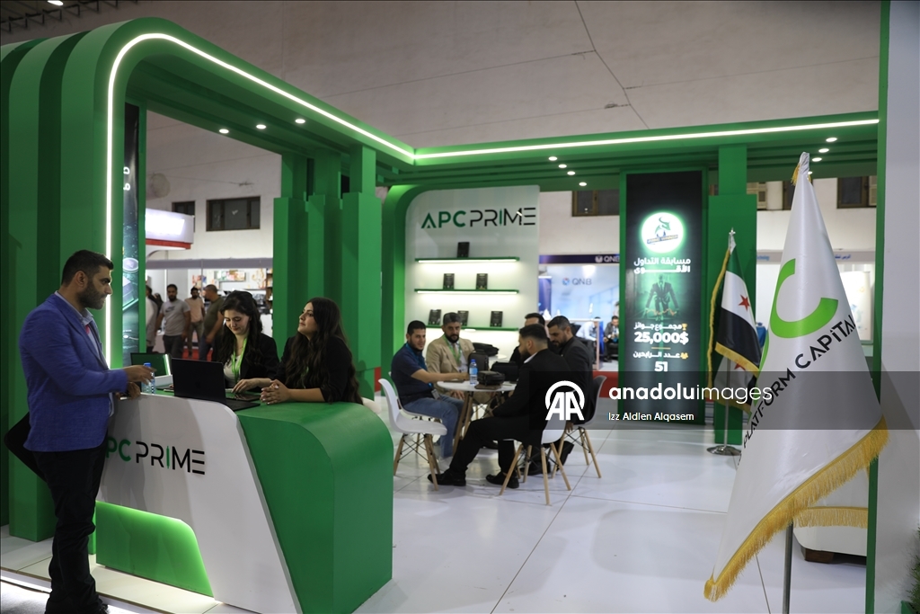 الشرع بافتتاح معرض دمشق: أولويتنا الاستقرار الأمني والتنمية الاقتصادية