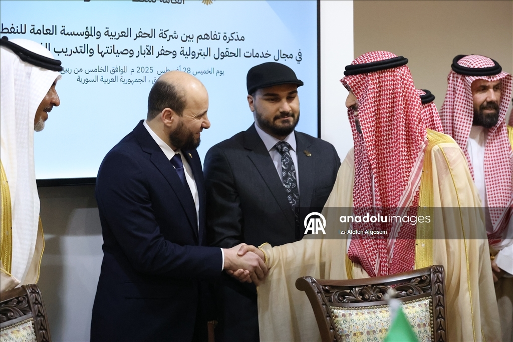 سوريا والسعودية توقعان اتفاقية و6 مذكرات في قطاعات الطاقة