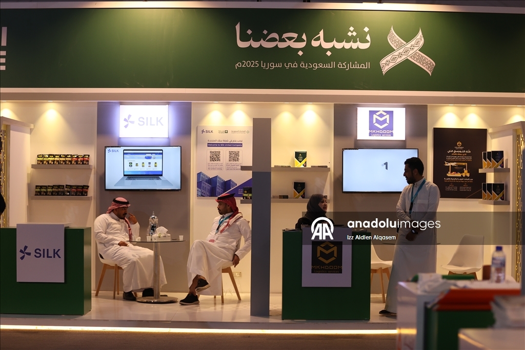 الشرع بافتتاح معرض دمشق: أولويتنا الاستقرار الأمني والتنمية الاقتصادية