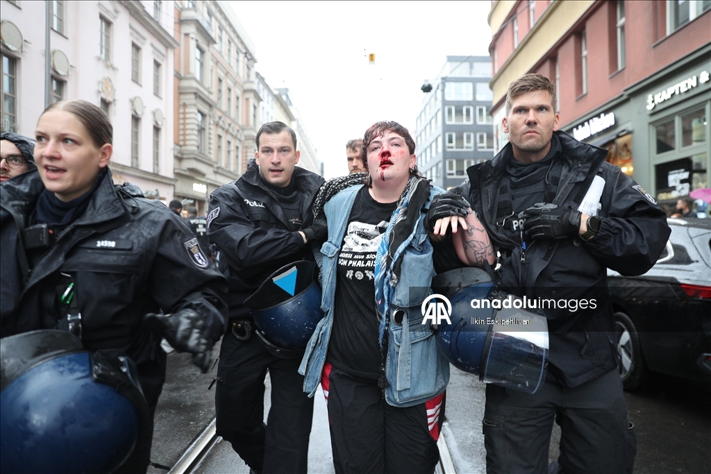 В Германии полиция жестко разогнала акцию в поддержку Палестины
