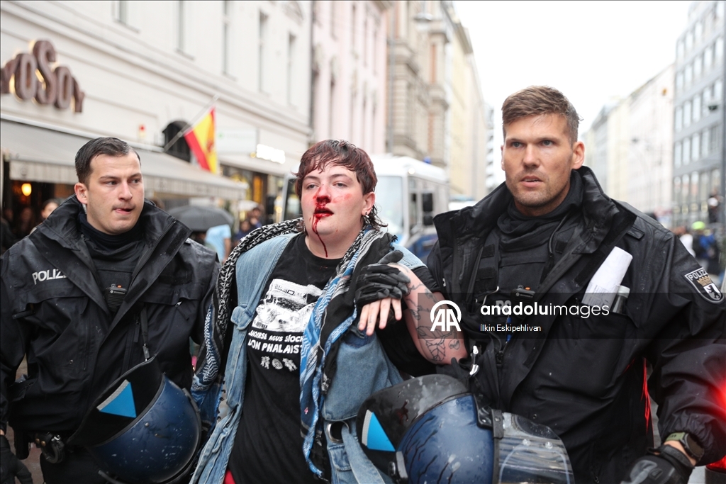 В Германии полиция жестко разогнала акцию в поддержку Палестины