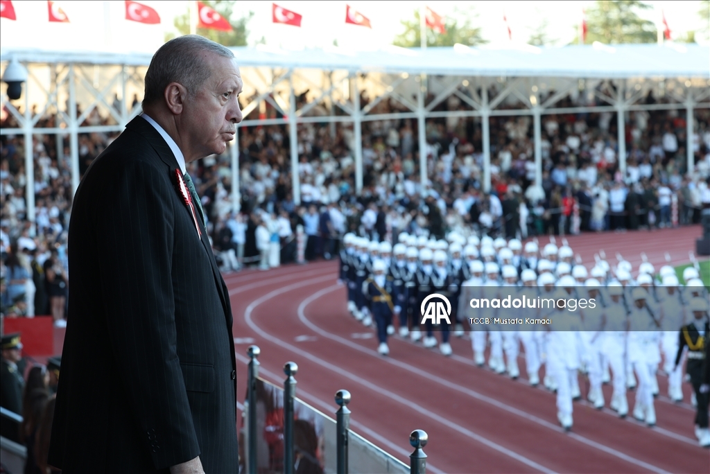 Cumhurbaşkanı Erdoğan, MSÜ Harp Okulları Diploma Alma ve Sancak Devir Teslim Töreni'ne katıldı