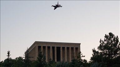 SOLOTÜRK, Büyük Zafer'in 103. yılında Ankara'da gösteri uçuşu gerçekleştirdi