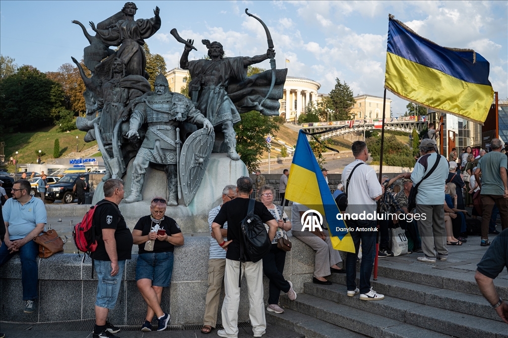 Suikast sonucu hayatını kaybeden eski Ukrayna Parlamento Başkanı Parubiy için Kiev'de tören düzenlendi