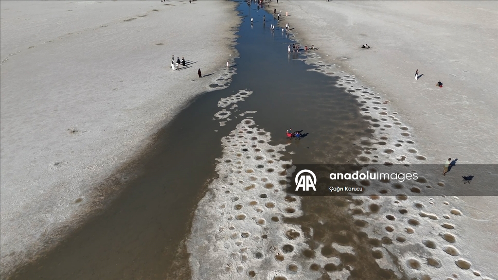 Climate change and drought are draining Tuz Lake in Ankara