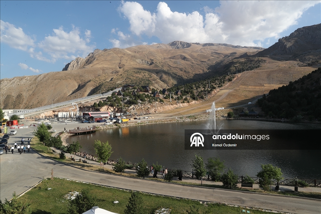 Ergan Dağı yatırımlarla yaz-kış doğa sporlarının merkezi haline geliyor