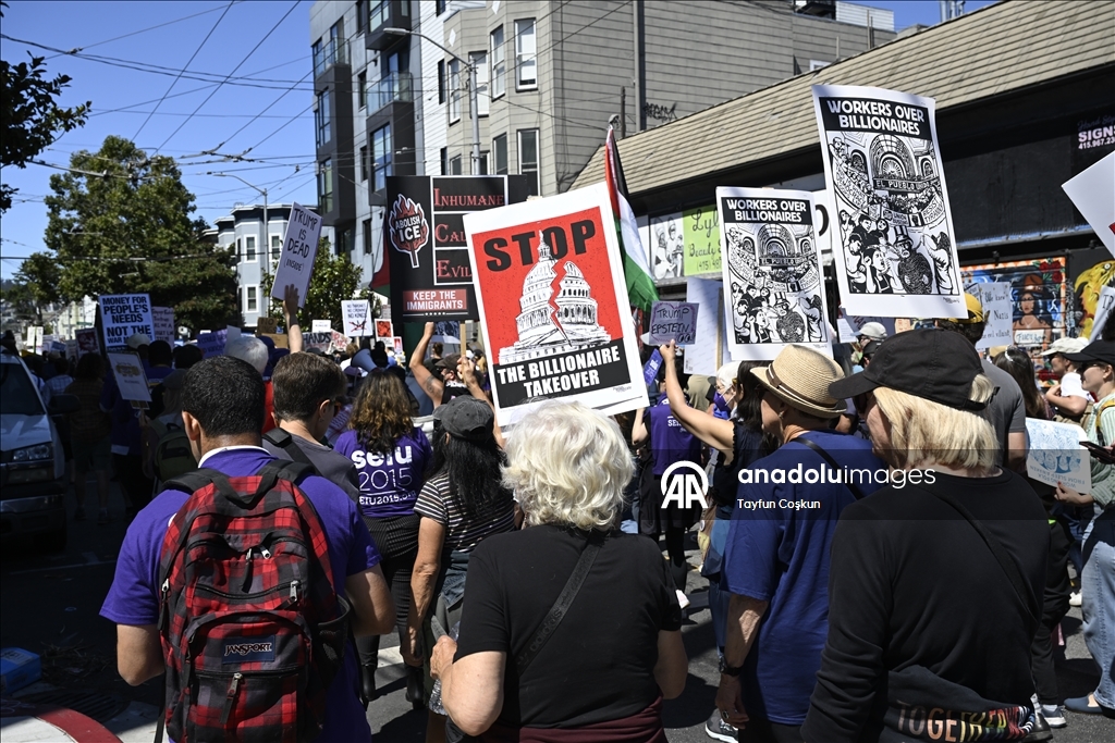 “Workers Over Billionaires” protest in San Francisco, California