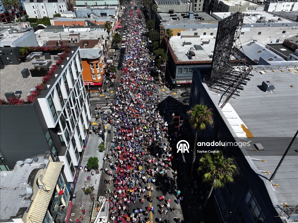 “Workers Over Billionaires” protest in San Francisco, California