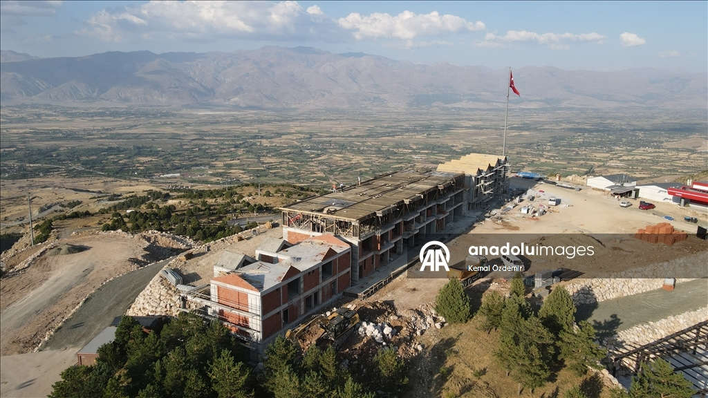 Ergan Dağı yatırımlarla yaz-kış doğa sporlarının merkezi haline geliyor