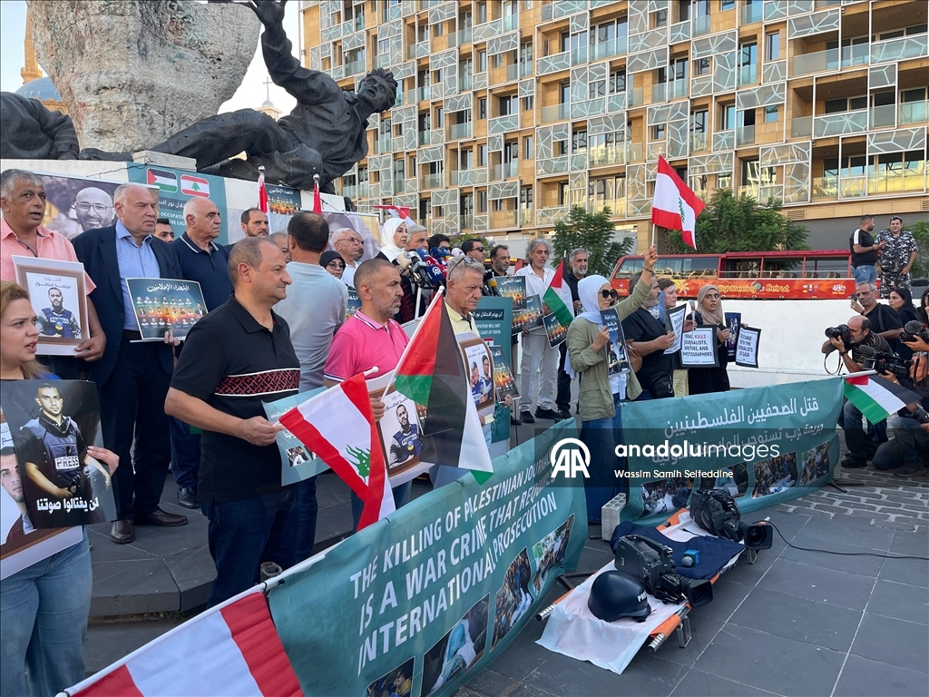 Lebanese journalists rally in solidarity with Palestinian colleagues killed in Gaza