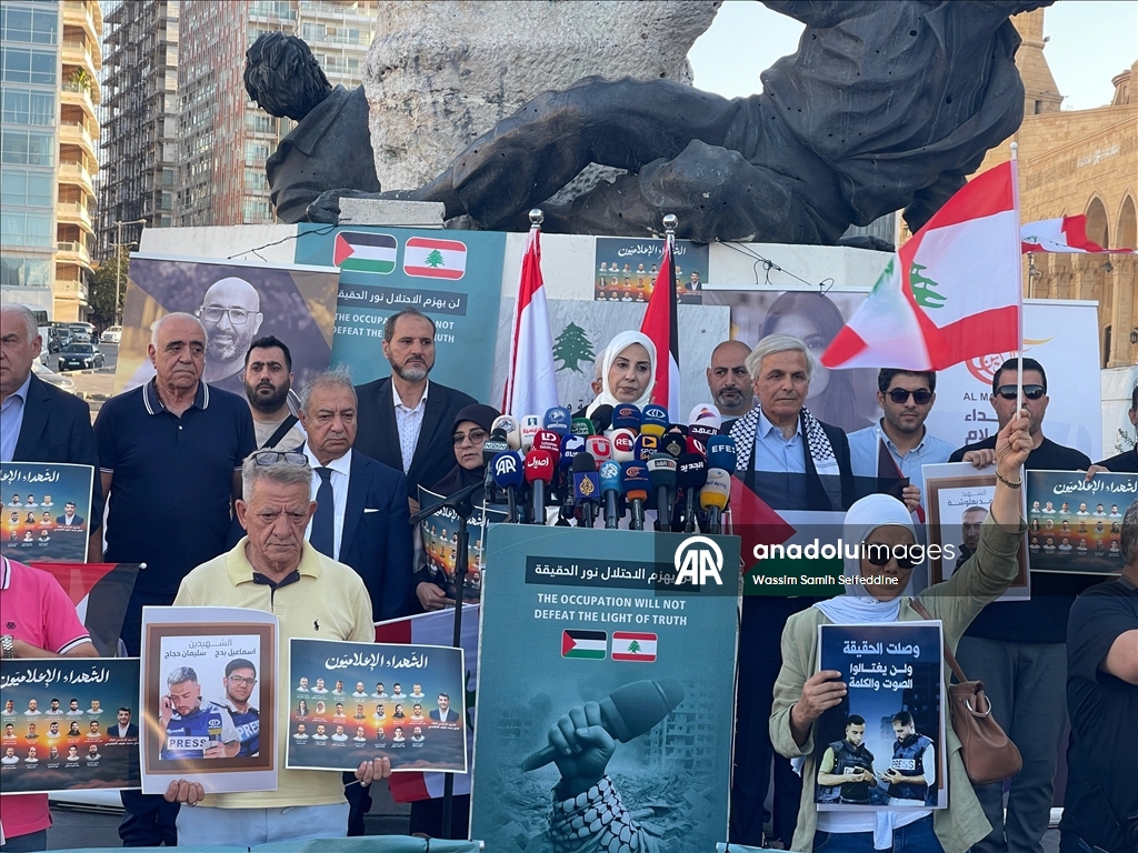 Lebanese journalists rally in solidarity with Palestinian colleagues killed in Gaza