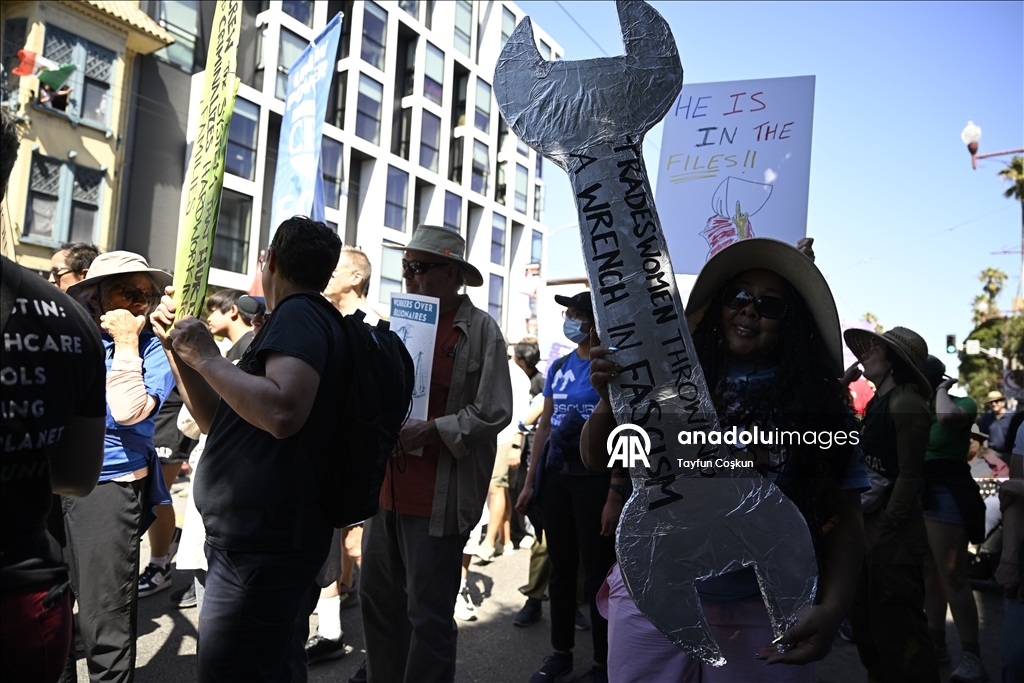 “Workers Over Billionaires” protest in San Francisco, California