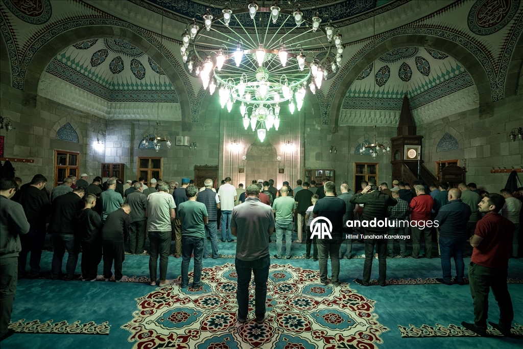 Erzurum'da Mevlit Kandili idrak edildi