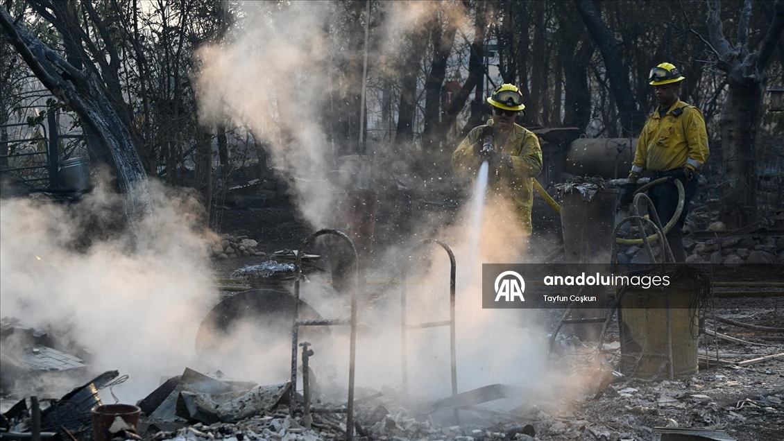 Kaliforniya'da çıkan orman yangınına müdahale devam ediyor