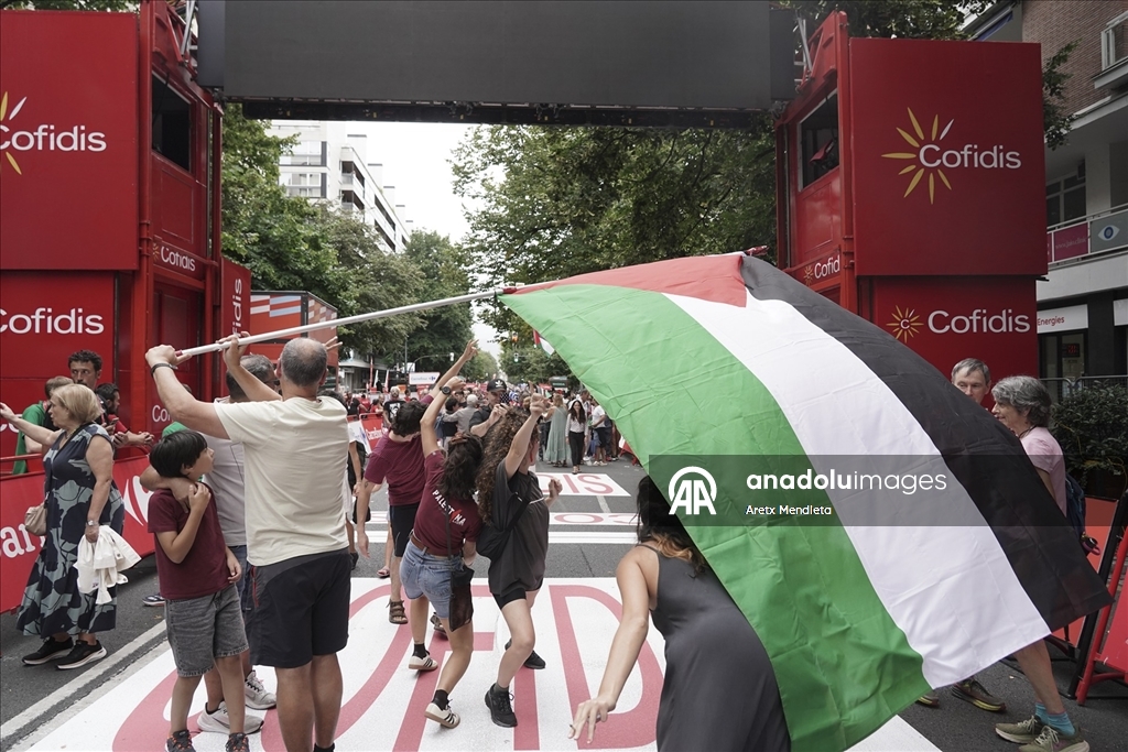 İsrail karşıtı protestolardan dolayı İspanya bisiklet yarışının bugünkü etabı tamamlanamadı