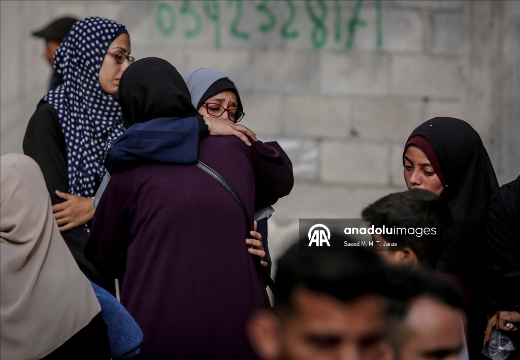 İsrail'in bu sabah Gazze Şeridi'ne düzenlediği saldırılarda 20 Filistinli hayatını kaybetti