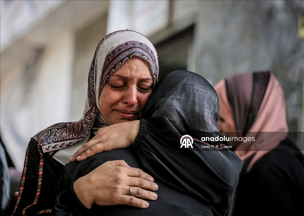 İsrail'in bu sabah Gazze Şeridi'ne düzenlediği saldırılarda 20 Filistinli hayatını kaybetti