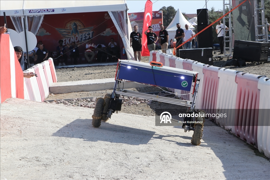 TEKNOFEST İnsansız Kara Aracı Yarışması Tekirdağ'da başladı