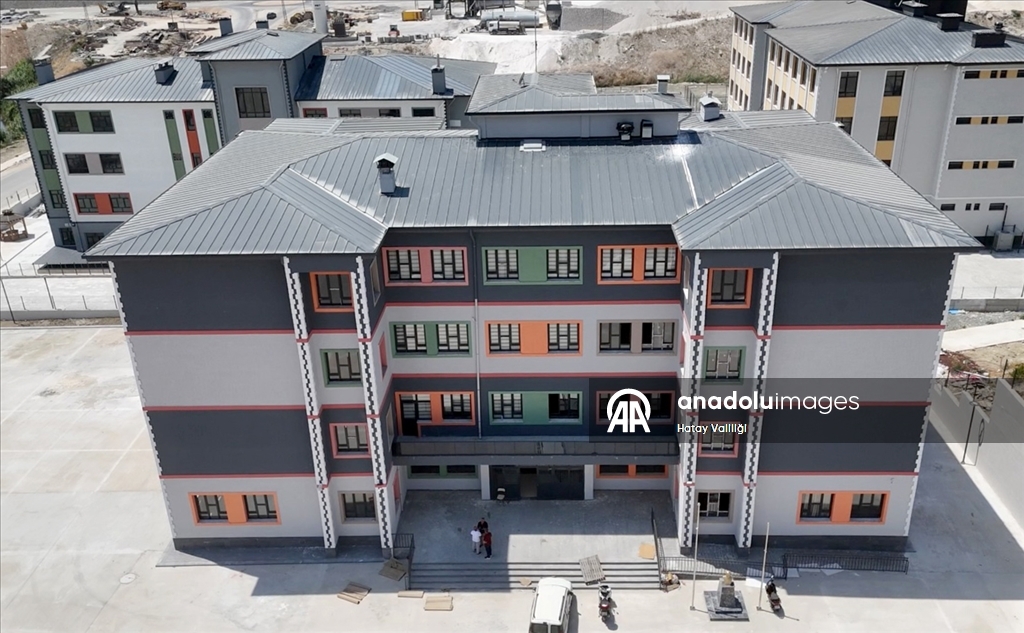 Hatay ve Adana'da 6 Şubat depremlerinin ardından 234 yeni okul inşa edildi