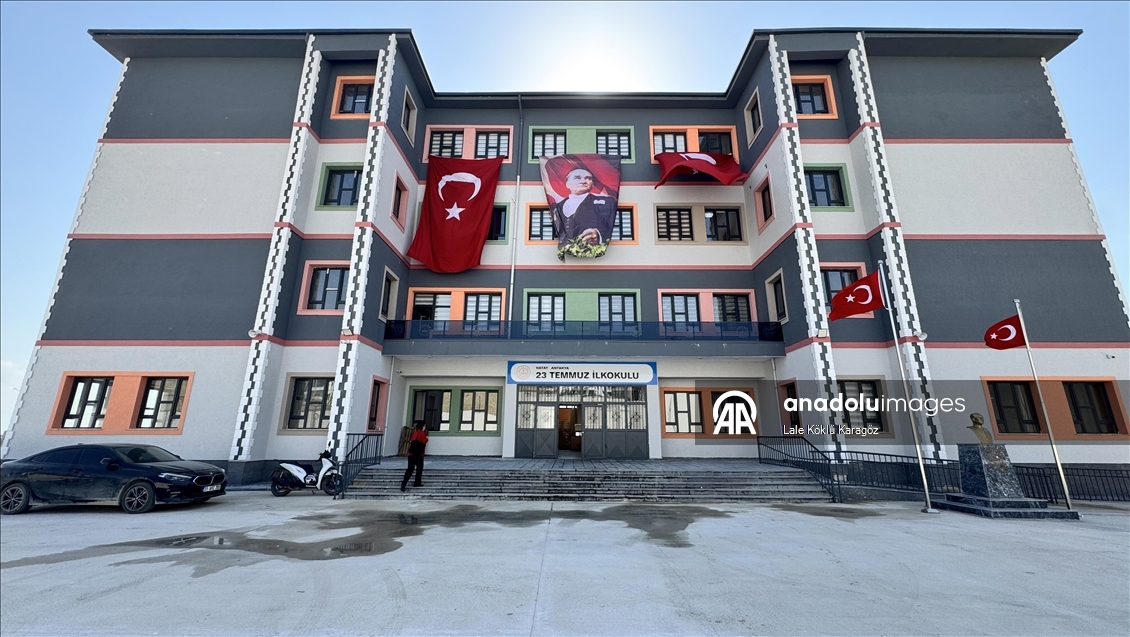 Hatay ve Adana'da 6 Şubat depremlerinin ardından 234 yeni okul inşa edildi