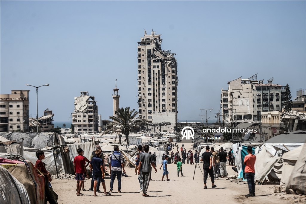 الجيش الإسرائيلي يبدأ بقصف مبان سكنية متعددة الطوابق بغزة