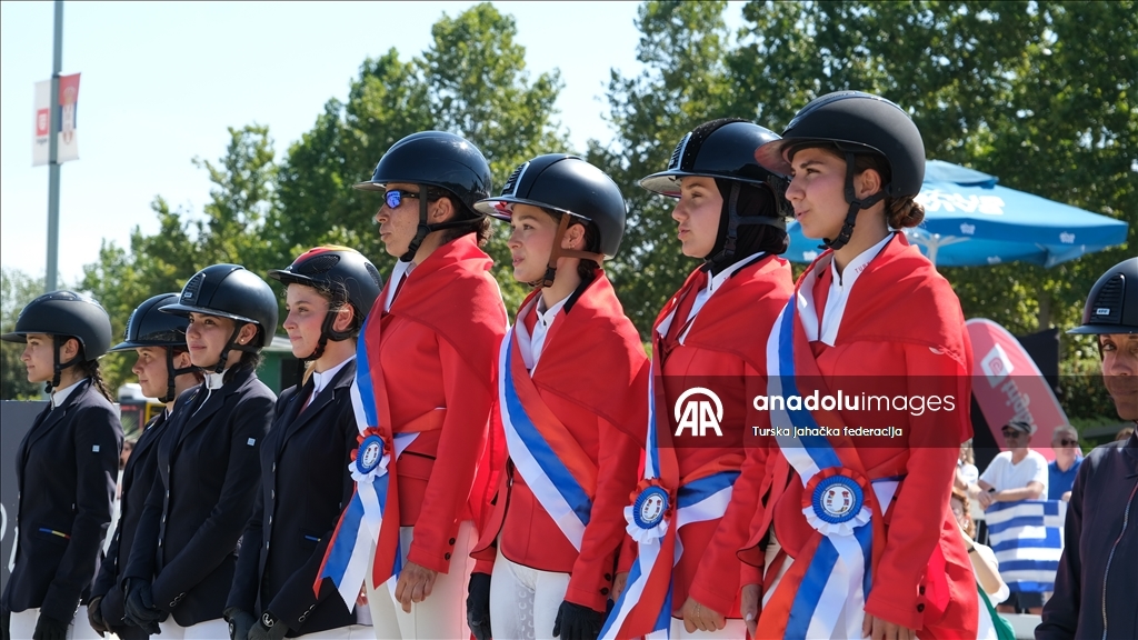 Turski sportisti dominantni na Balkanskom prvenstvu u preponskom jahanju