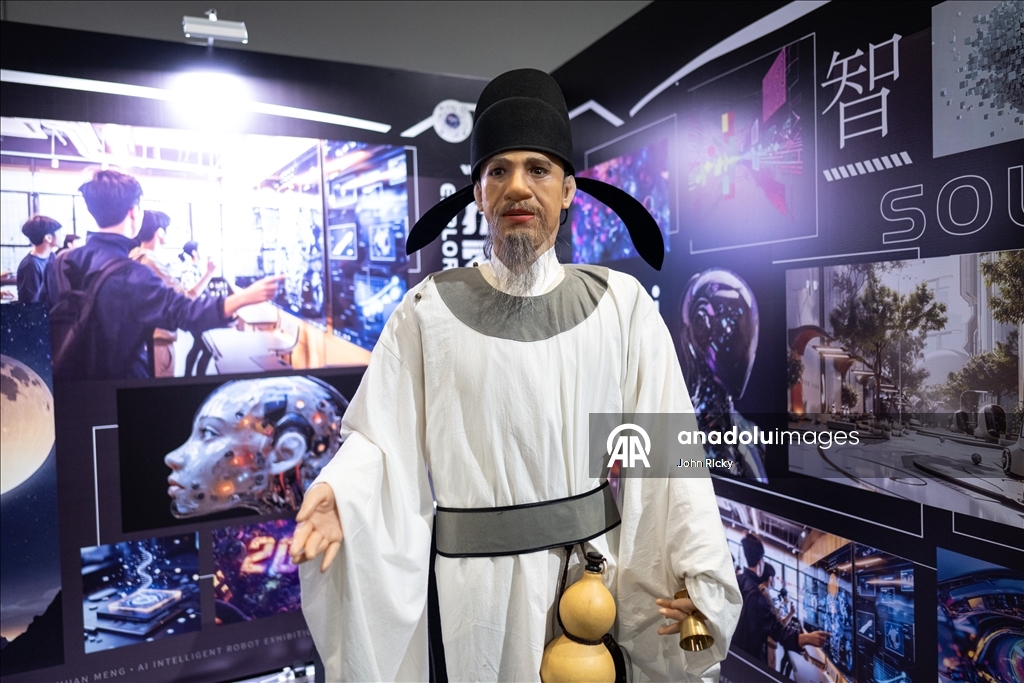 Çin'de Yapay Zeka Robot Sergisi