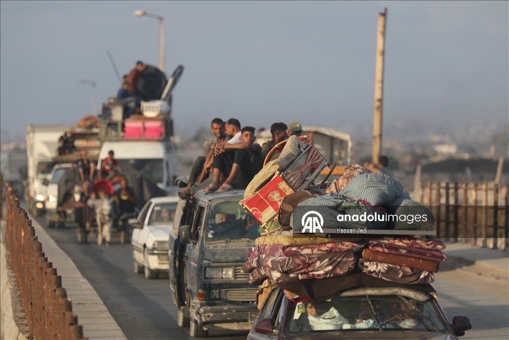 وسط معاناة وخوف.. موجة نزوح جديدة من مدينة غزة نحو الجنوب