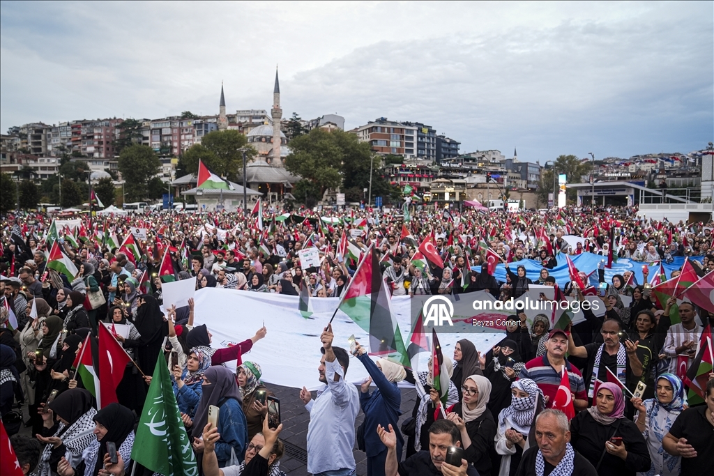 مسيرة في إسطنبول دعما لأسطول الصمود العالمي