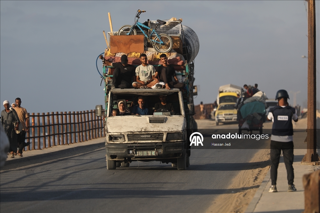 وسط معاناة وخوف.. موجة نزوح جديدة من مدينة غزة نحو الجنوب