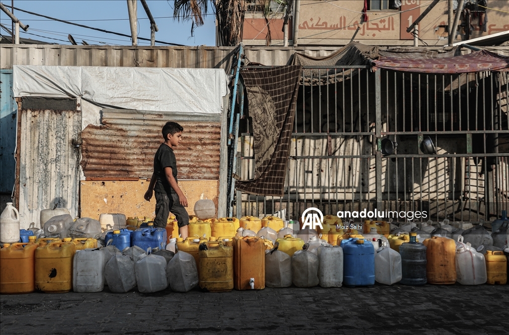 İsrail saldırıları altındaki Gazze'de su krizi