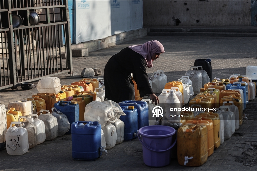 İsrail saldırıları altındaki Gazze'de su krizi