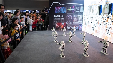 Çin'de Yapay Zeka Robot Sergisi