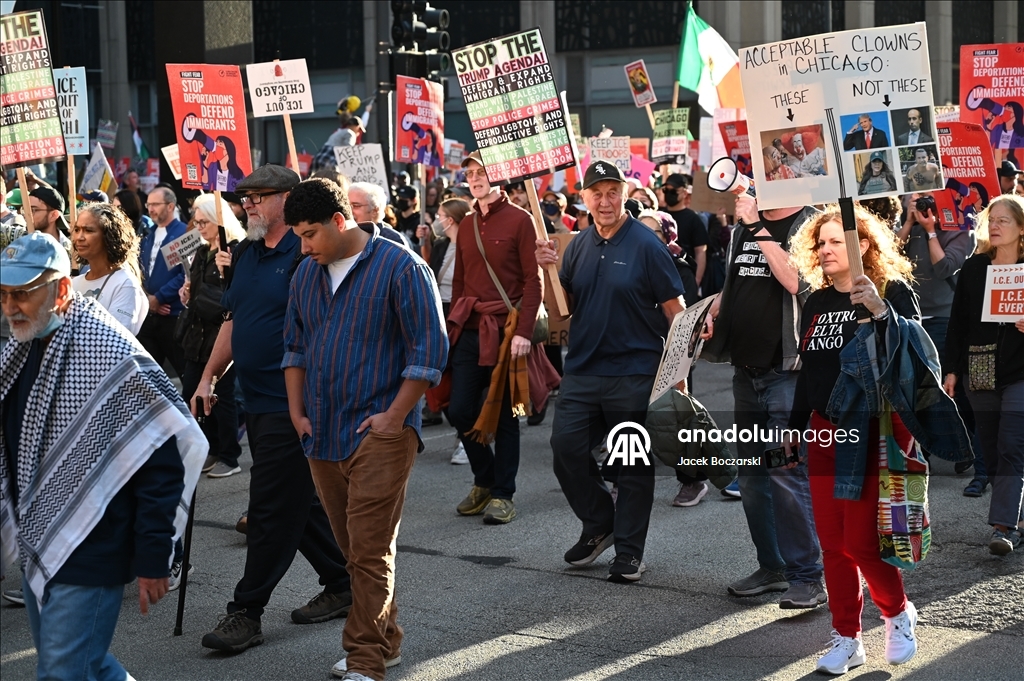 Протест против миграционной политики Трампа в Чикаго